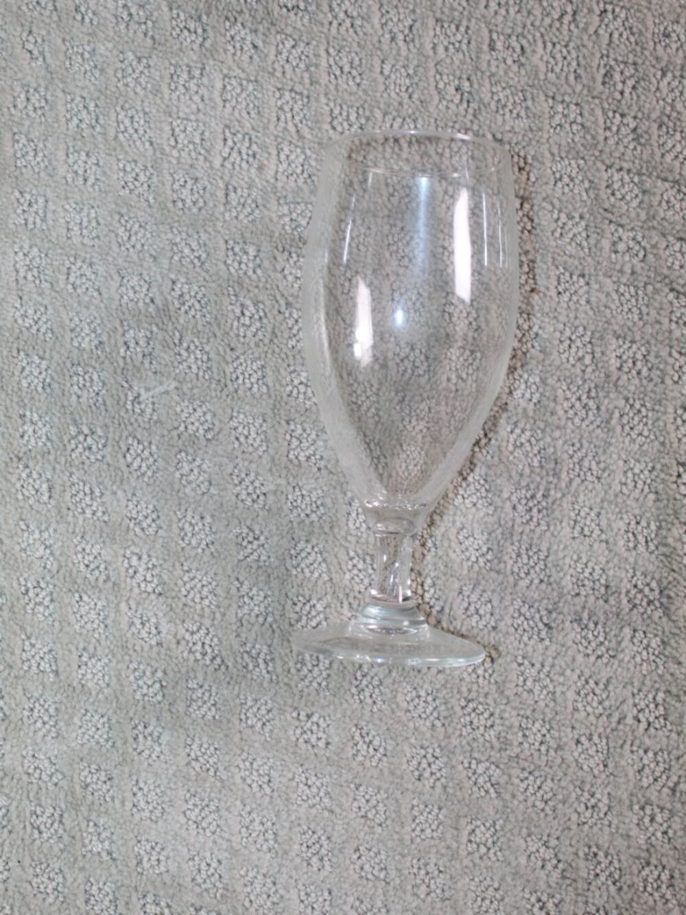 7.75" Arcoroc Clear Stemmed 16.5 oz Glass